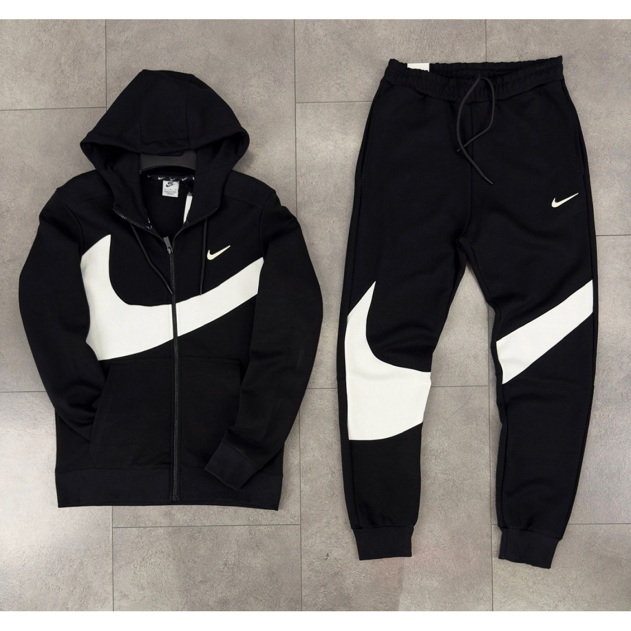 Мъжки спортен екип Nike Swoosh Tracksuit Black White