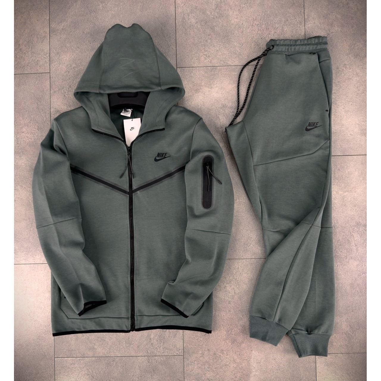  Мъжки спортен екип Nike Tracksuit Tech Fleece Green